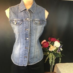 Chico’s Light-wash Paneled Denim Vest Sz M